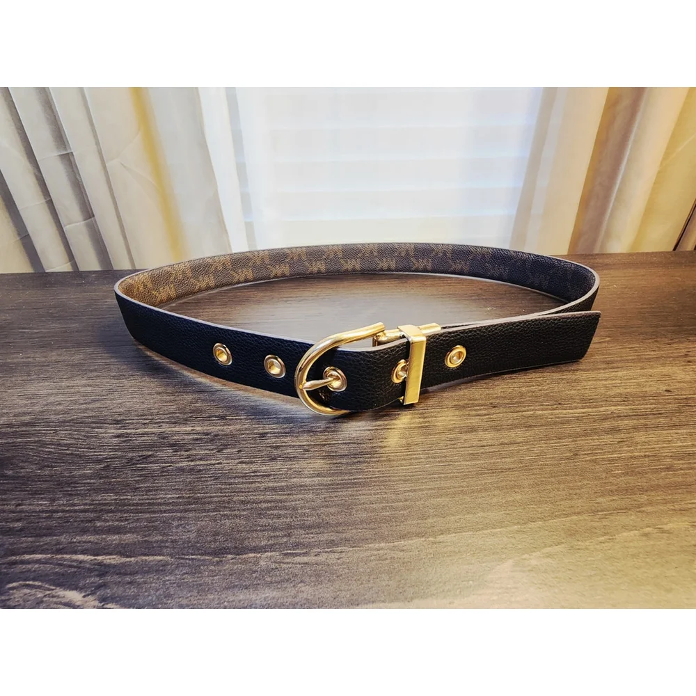 Michael Kors Women REVERSIBLE LEATHER Logo Belt SZ M MEDIUM Dark Brown & Black